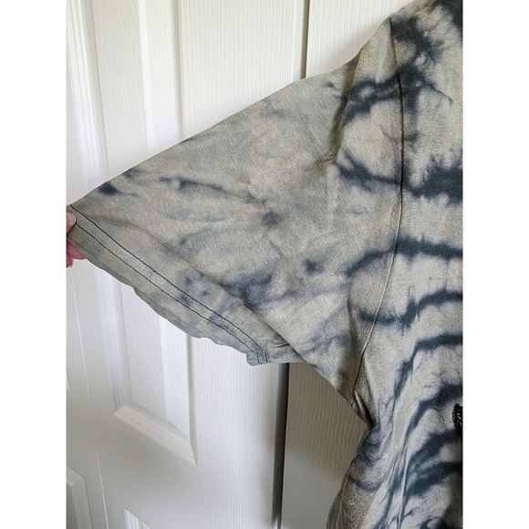 The Tiny Tee Chip & Dale Cropped Tie Dye Sequin T-Shirt Top Women's Large Camo - Picture 8 of 9